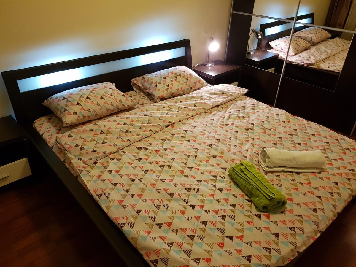 3 Stefan Cel Mare * Bucureşti
